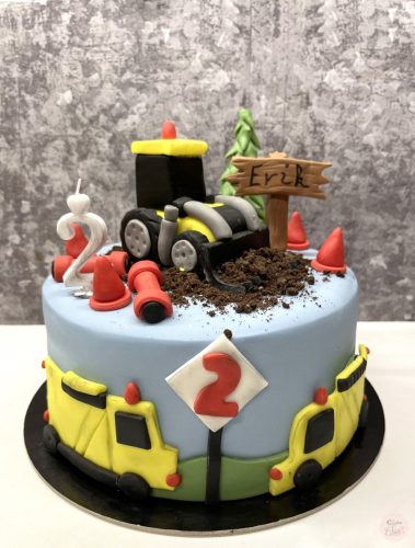 "Fekete-Sárga Traktoros" torta