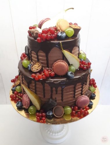 "Csurgatott Csoki-Gyümi-Macaron dekor" Emeletes torta