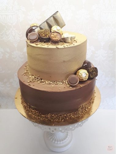 "Csokoládé Válogatás dekor" Emeletes torta
