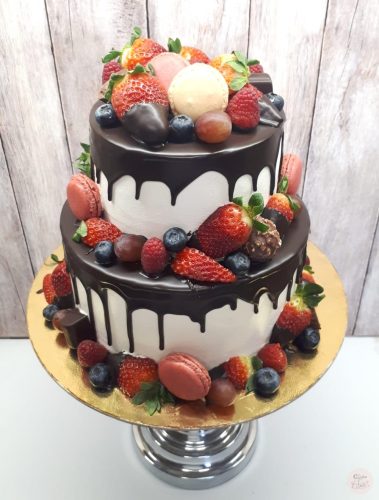 "Csurgatott Csoki-Gyümi-Macaron dekor" Emeletes torta