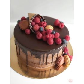 "Csurgatott Málna-Macaron dekor" torta